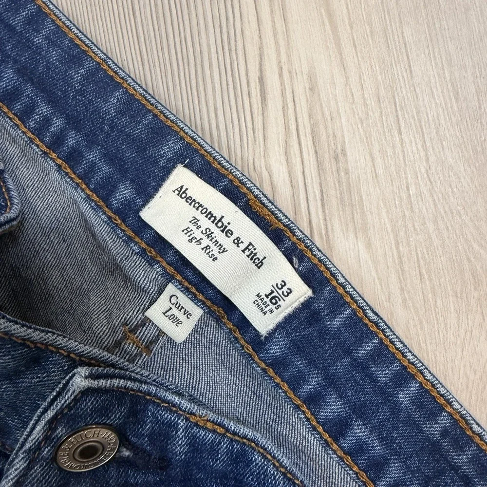 Abercrombie‎ & Fitch 33/16S Skinny High Rise Blue Jeans Curve Love